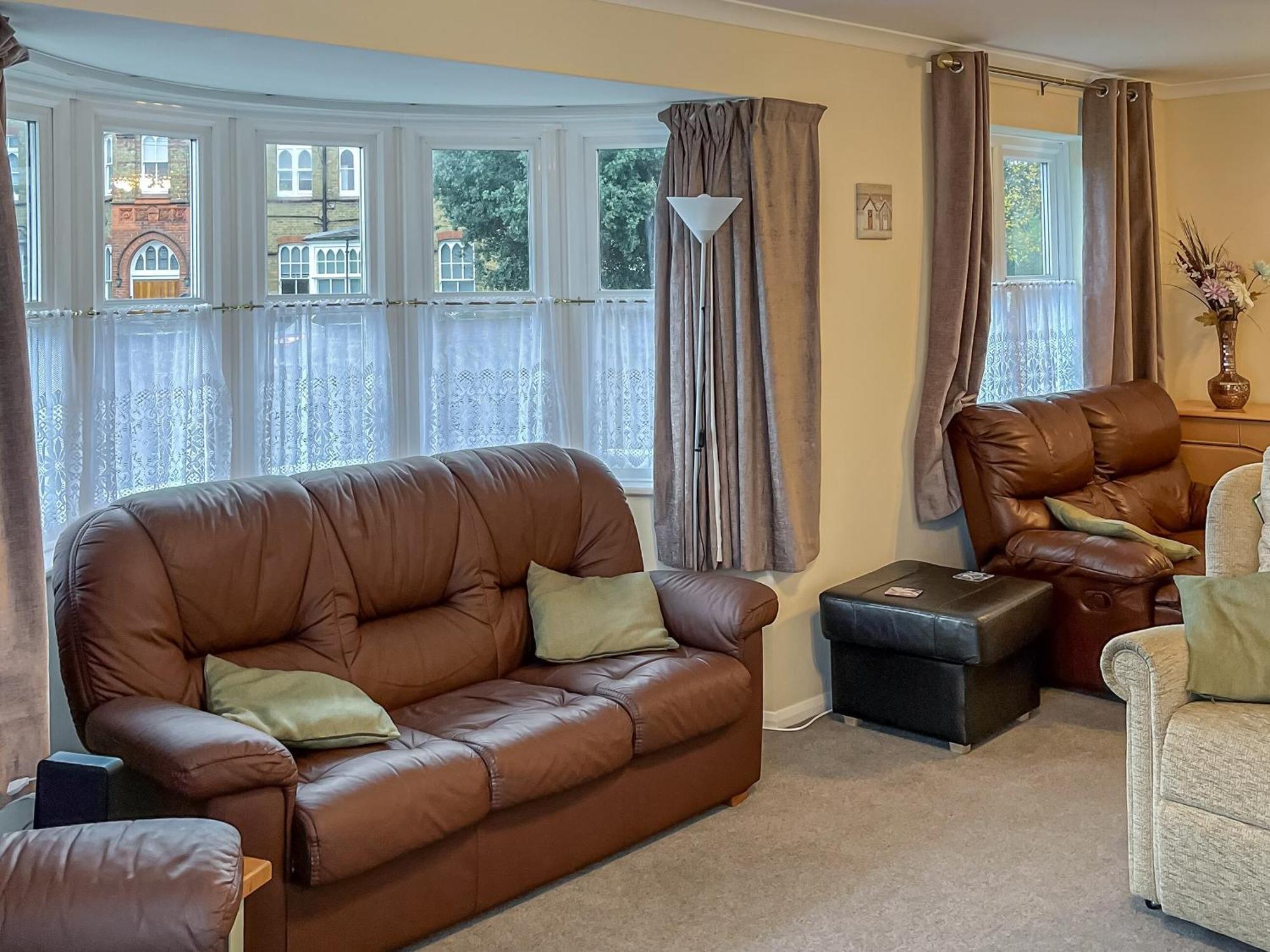 The Fairway Villa Westgate-on-Sea Exterior photo